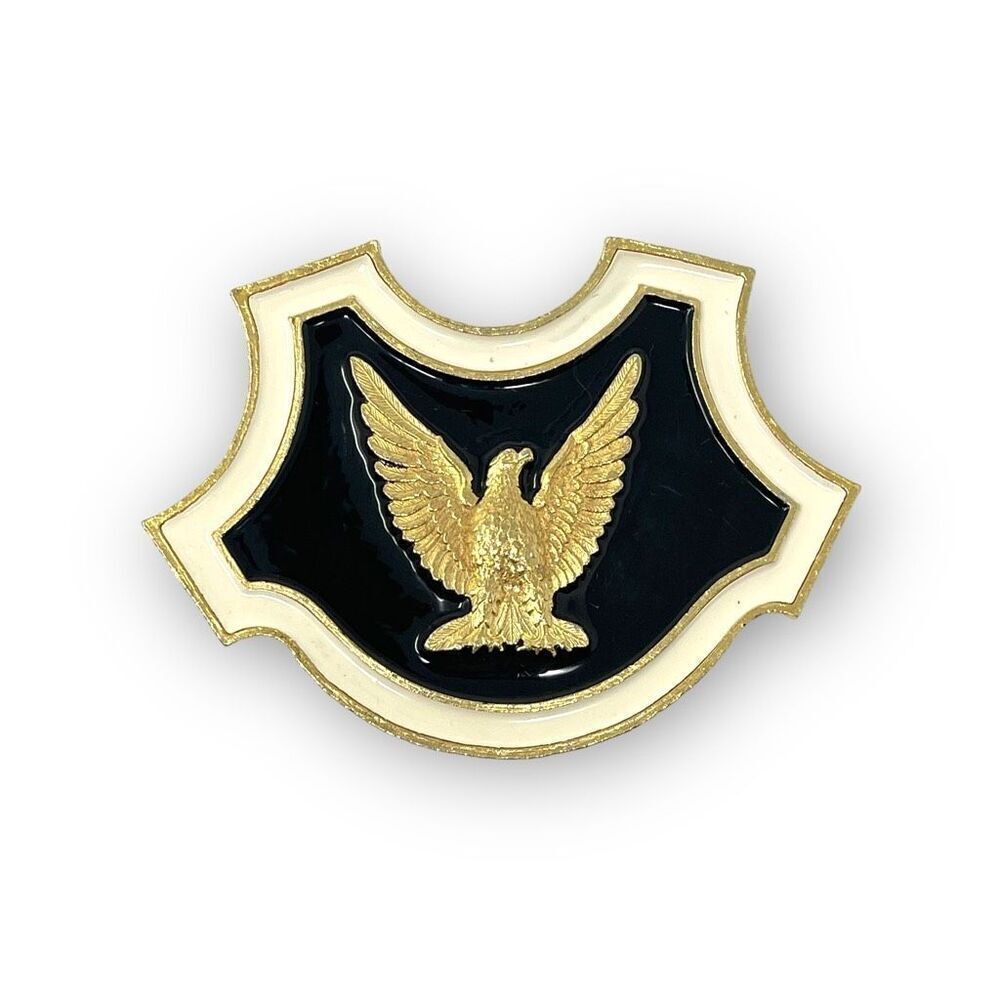 Accessocraft N.Y.C. Gold Tone Metal Patriotic Eagle Enamel Statement Shield Clip
